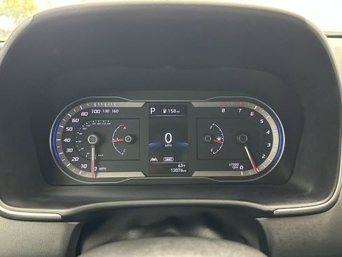 Used 2023 Hyundai Santa Cruz SE image 21