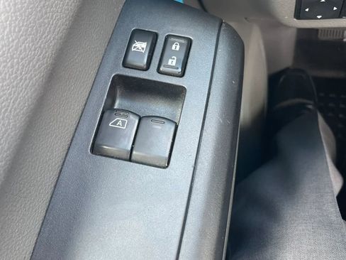 Used 2020 Nissan NV 2500 SV w/ Back Door Glass Package RWD image 16