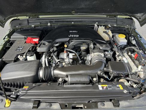 Used 2021 Jeep Wrangler Unlimited Rubicon image 11