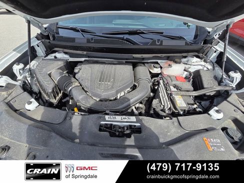 Used 2025 GMC Acadia Elevation FWD image 32