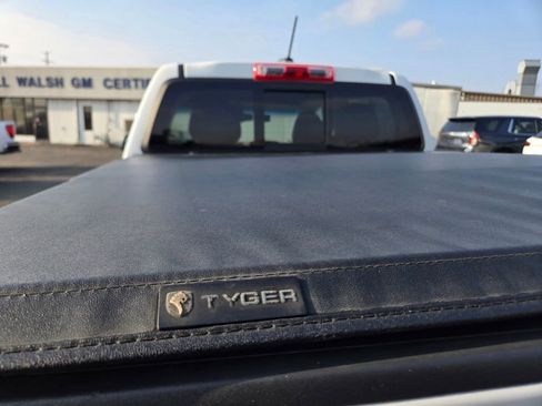 Used 2018 Chevrolet Colorado Z71 image 36