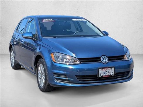 Used 2015 Volkswagen Golf S FWD image 3
