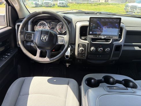Used 2015 RAM 1500 Express AWD/4WD image 12