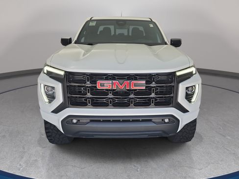 Used 2025 GMC Canyon Elevation w/ Convenience Package AWD/4WD image 2