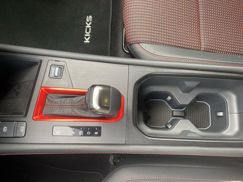 New 2025 Nissan Kicks SR w/ Interior Electronics Package FWD image 24