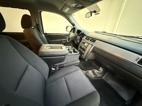 Used 2014 Chevrolet Tahoe 2WD image 13