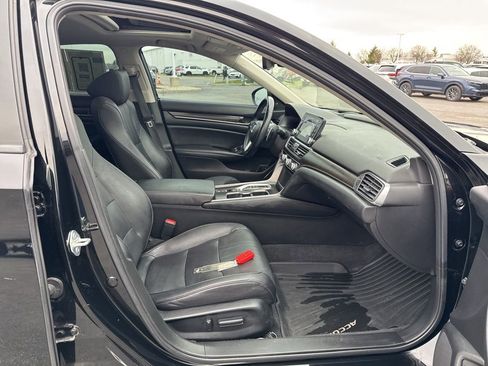 Used 2021 Honda Accord Touring image 41