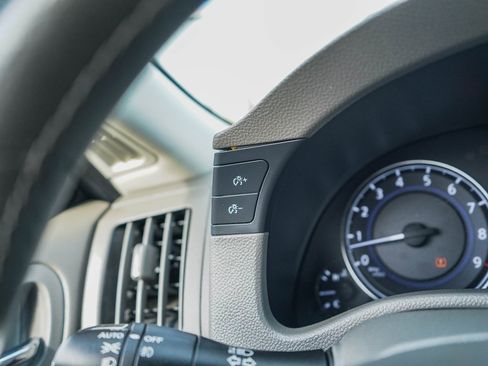 Used 2013 INFINITI G37 Sport w/ Premium Pkg image 24