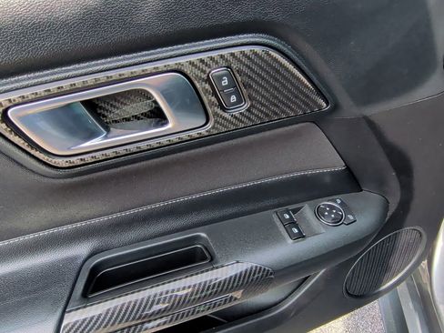 Used 2021 Ford Mustang GT RWD image 11