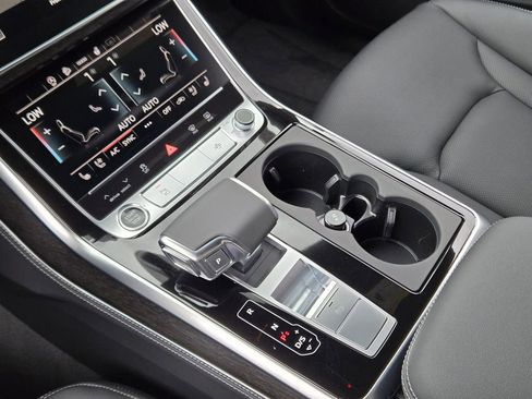 New 2026 Audi Q8 Premium Plus image 25