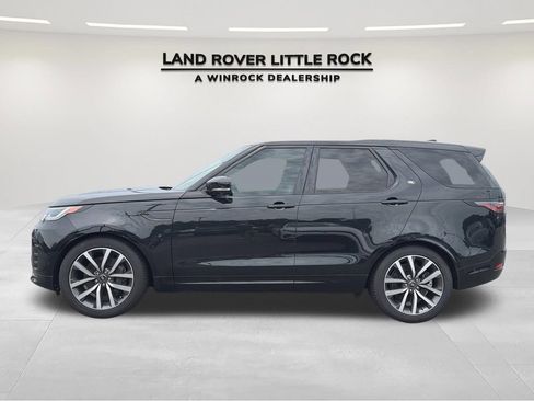 Used 2024 Land Rover Discovery Dynamic SE AWD/4WD image 6
