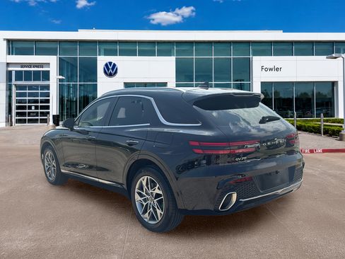 Used 2025 Genesis GV70 2.5T w/ Advanced Package AWD/4WD image 7