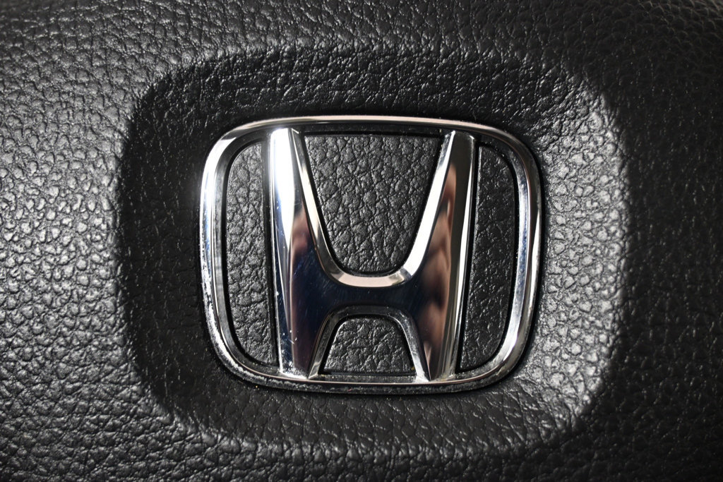 Used 2018 Honda Accord LX image 32