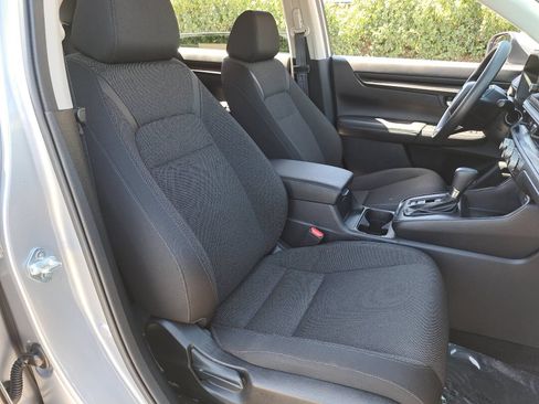 Used 2023 Honda CR-V EX image 10