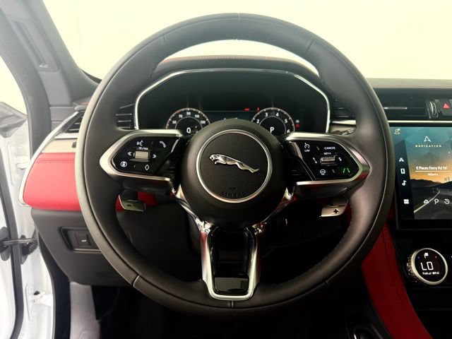 Used 2026 Jaguar F-PACE R-Dynamic S AWD/4WD image 21