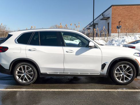 Used 2024 BMW X5 xDrive50e AWD/4WD image 8