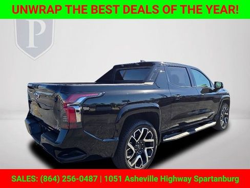 New 2024 Chevrolet Silverado EV RST image 9