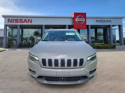 Used 2021 Jeep Cherokee Latitude Lux w/ Sun & Sound Group AWD/4WD image 5