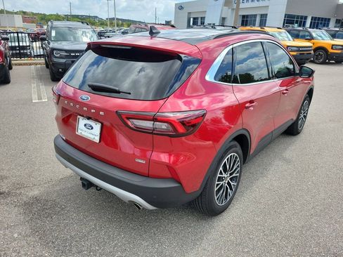 Used 2025 Ford Escape SE w/ PHEV Premium Package FWD image 5