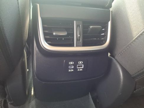 Used 2023 Subaru Outback Premium AWD/4WD image 16