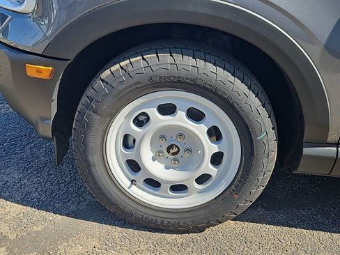 New 2025 Ford Bronco Sport Heritage w/ Convenience Package image 17