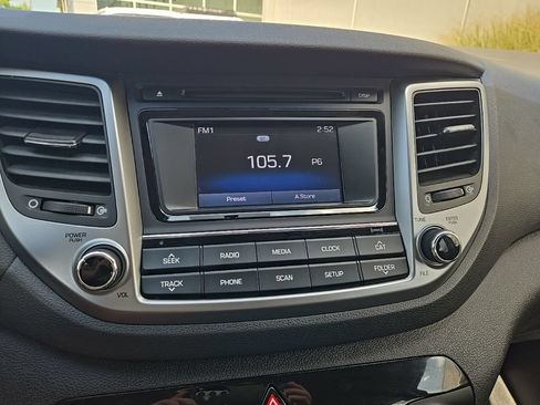 Used 2017 Hyundai Tucson Sport w/ Cargo Package AWD/4WD image 46
