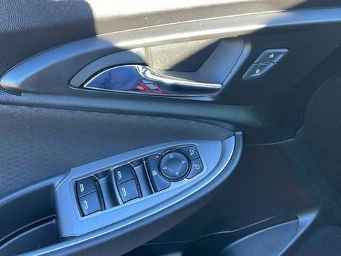 Used 2024 Chevrolet Malibu LT image 12