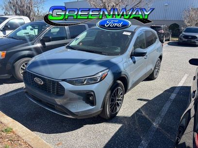 Used 2025 Ford Escape SE w/ PHEV Premium Package