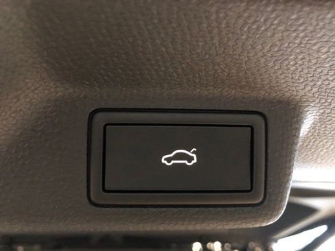 New 2025 Volkswagen ID. Buzz Pro S Plus image 42