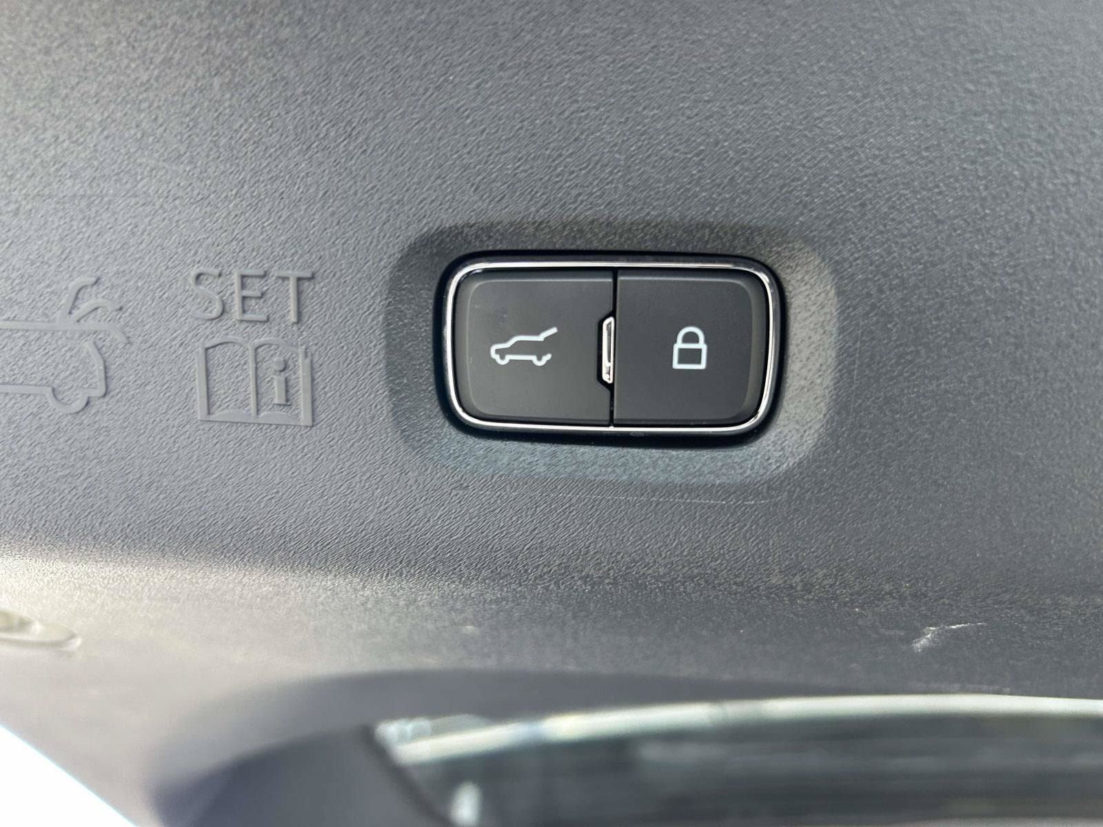 Used 2025 Ford Expedition Active RWD image 15