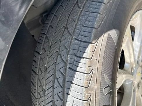 Used 2019 Chevrolet Equinox LT FWD image 6