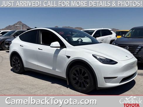 Used 2021 Tesla Model Y Long Range AWD/4WD image 1