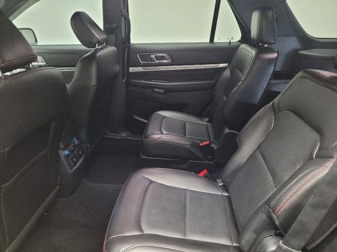 Used 2018 Ford Explorer Sport w/ Equipment Group 401A AWD/4WD image 18