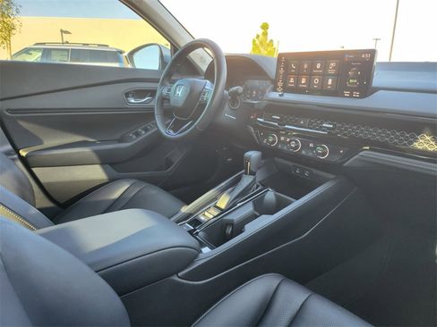 Used 2023 Honda Accord EX-L image 25