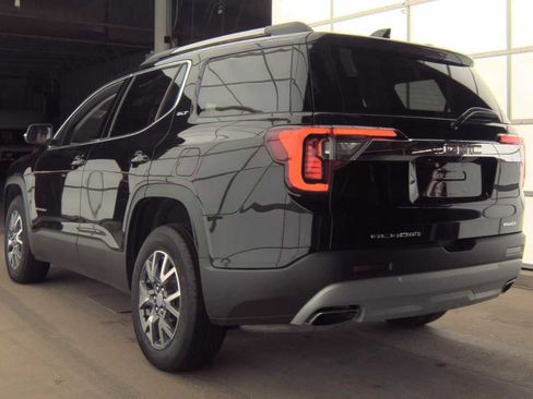 Used 2023 GMC Acadia SLT w/ Preferred Package AWD/4WD image 2