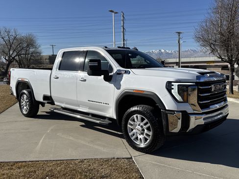 Used 2024 GMC Sierra 2500 SLE w/ SLE Value Package; image 7