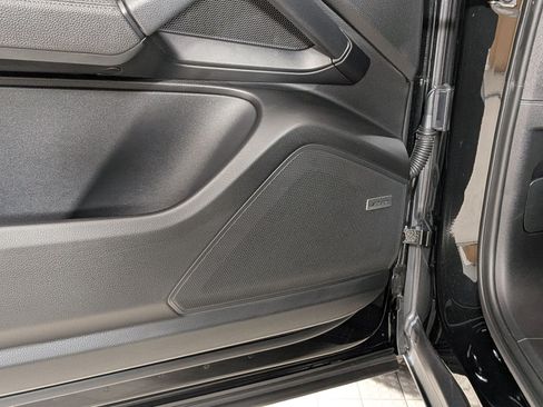 Certified 2025 Porsche Cayenne AWD/4WD image 13