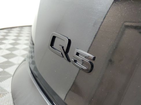 Used 2025 Audi Q5 2.0T Premium Plus w/ Premium Plus Package AWD/4WD image 8