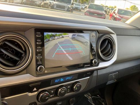 Used 2023 Toyota Tacoma SR5 w/ Technology Package image 28