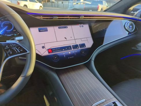 Used 2023 Mercedes-Benz EQS 580 580 image 21