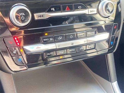 Used 2023 Ford Explorer Limited w/ Equipment Group 301A image 28