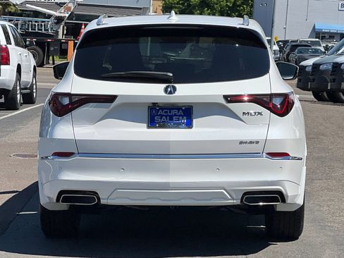 Used 2026 Acura MDX w/ Advance Package image 4