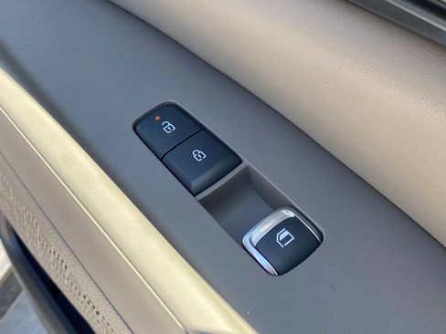 New 2026 Kia Carnival LXS FWD image 26