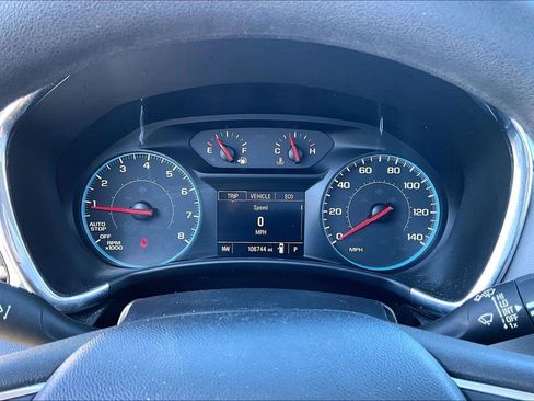 Used 2018 Chevrolet Equinox LS image 13