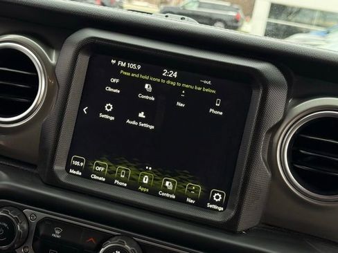 Used 2023 Jeep Wrangler Sahara image 26