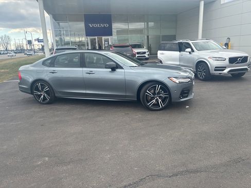 Used 2020 Volvo S90 T6 R-Design w/ Protection Package image 2