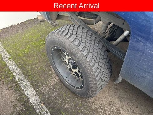 Used 2017 Chevrolet Silverado 1500 LT w/ LT Eassist Package image 12