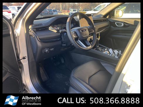 New 2026 Jeep Compass Limited image 9