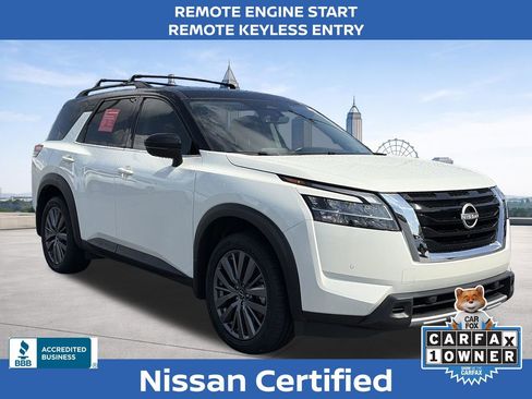 Certified 2024 Nissan Pathfinder SL w/ SL Premium Package FWD image 7