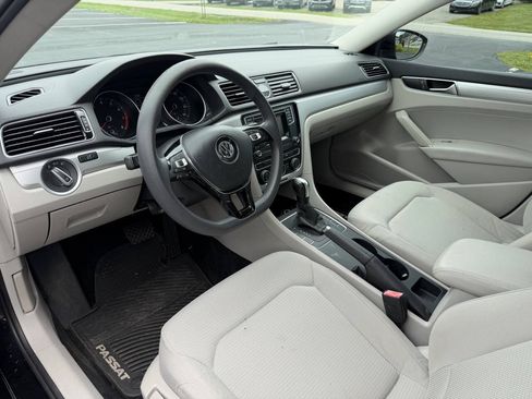 Used 2017 Volkswagen Passat 1.8T S FWD image 12